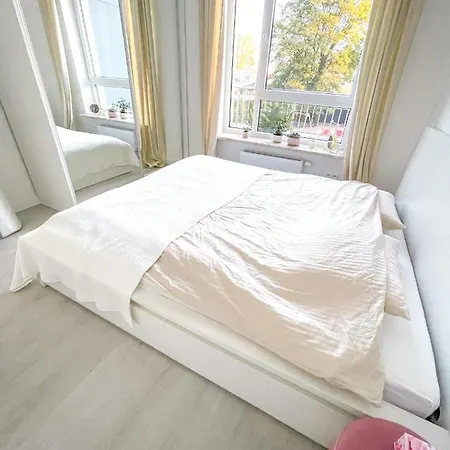 Piekny 2 Pok. Apartament Z Tarasem. Samodzielne Zameldowanie. *
